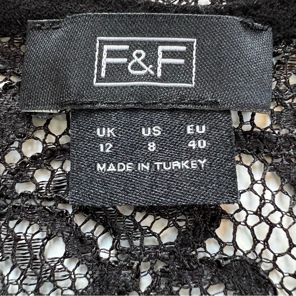 F&F Black Lace V Neck Short Sleeve Slip Over Blouse Size 8 - Picture 7 of 10